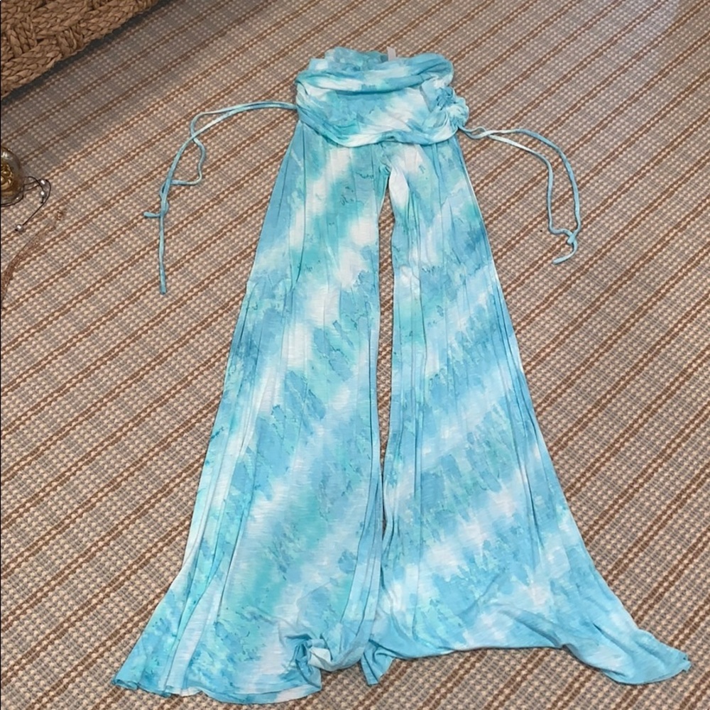 BRAND NEW COMFY PANTS SIZE: xs